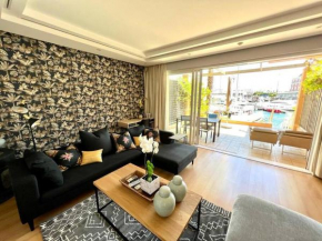 Parama 003 Secure, Luxurious Waterfront Apartment